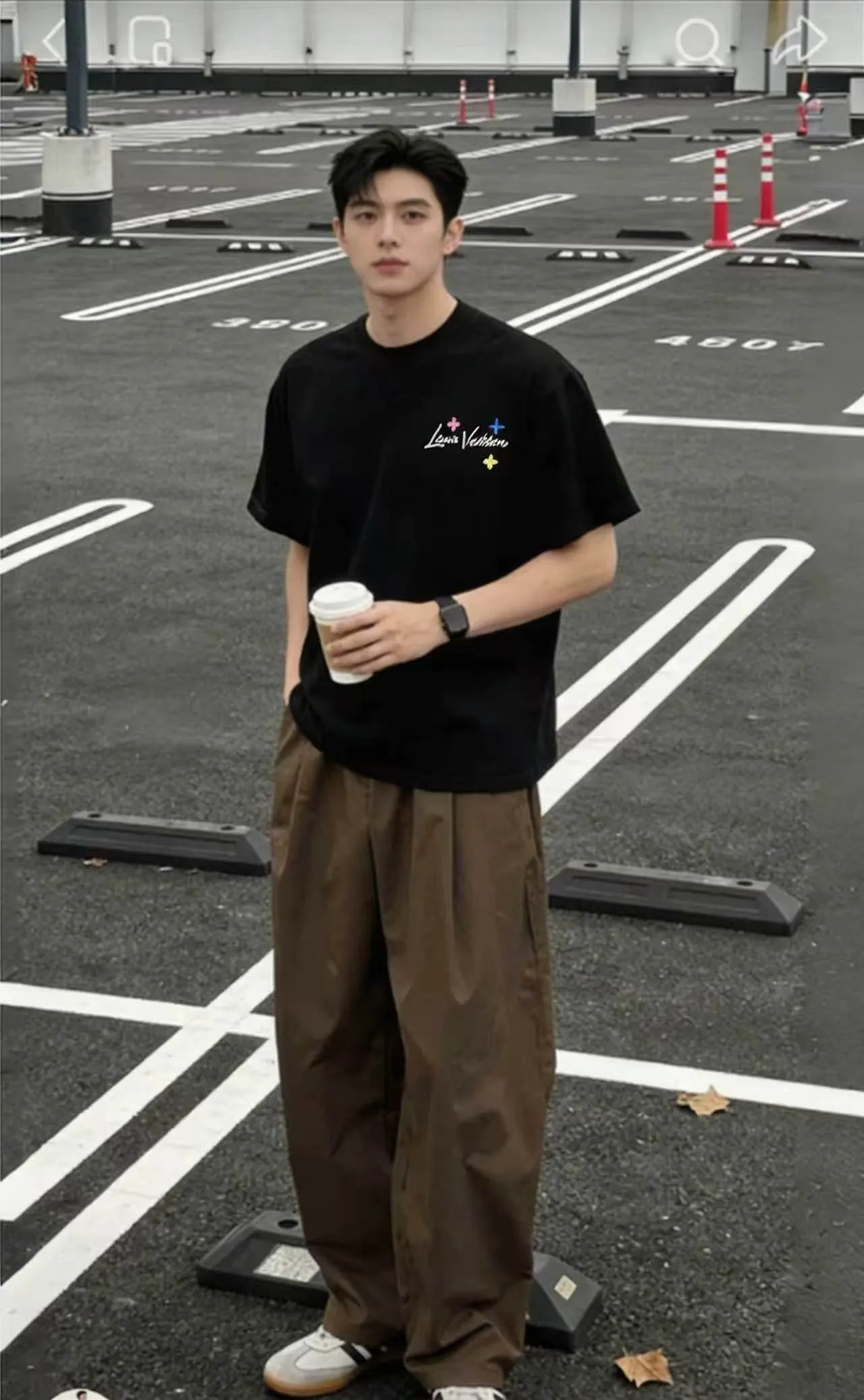 Louis Vuitton/ LV